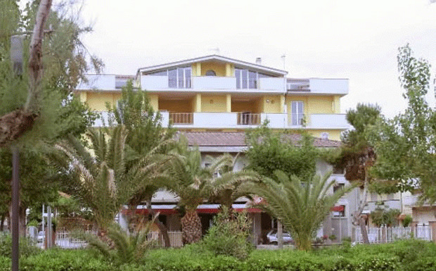Hotel La Tartaruga Roseto Degli Abruzzi Exteriör bild