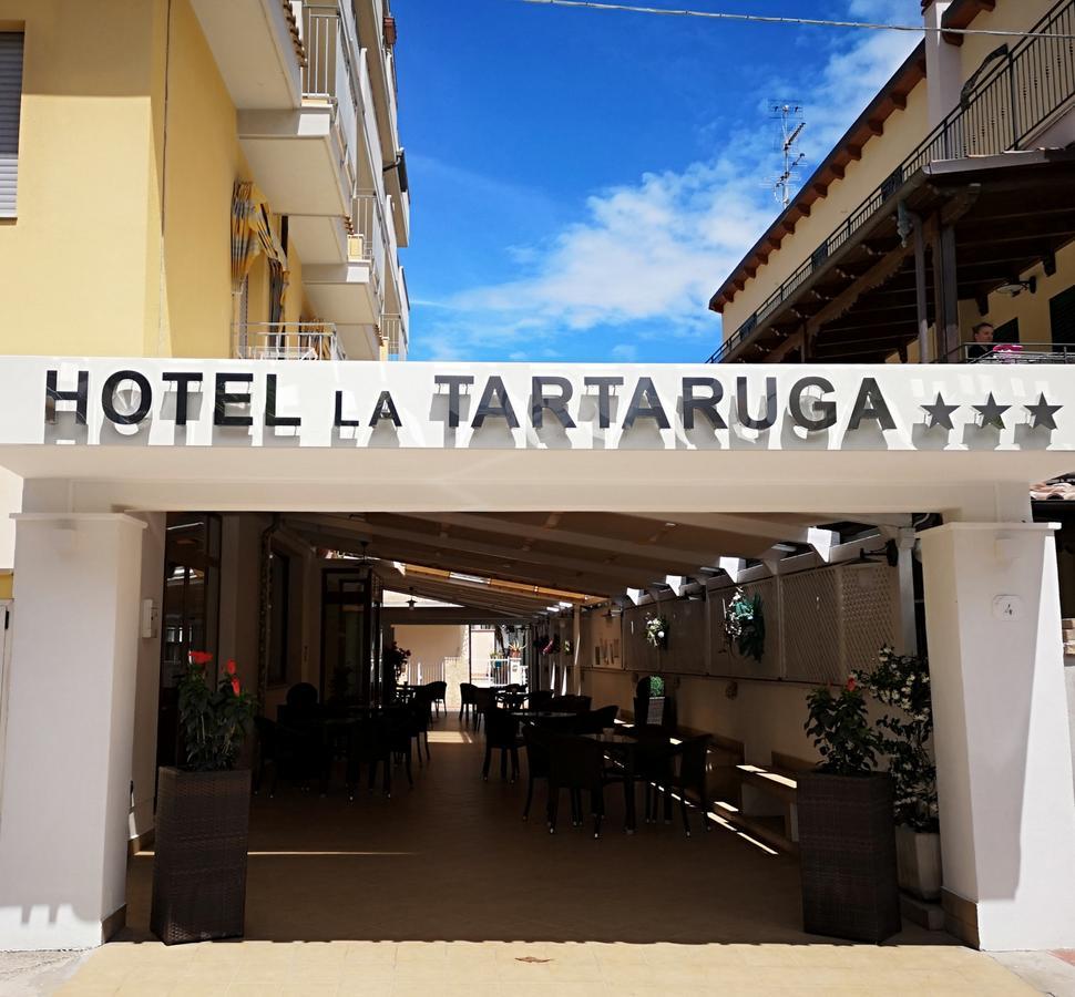 Hotel La Tartaruga Roseto Degli Abruzzi Exteriör bild